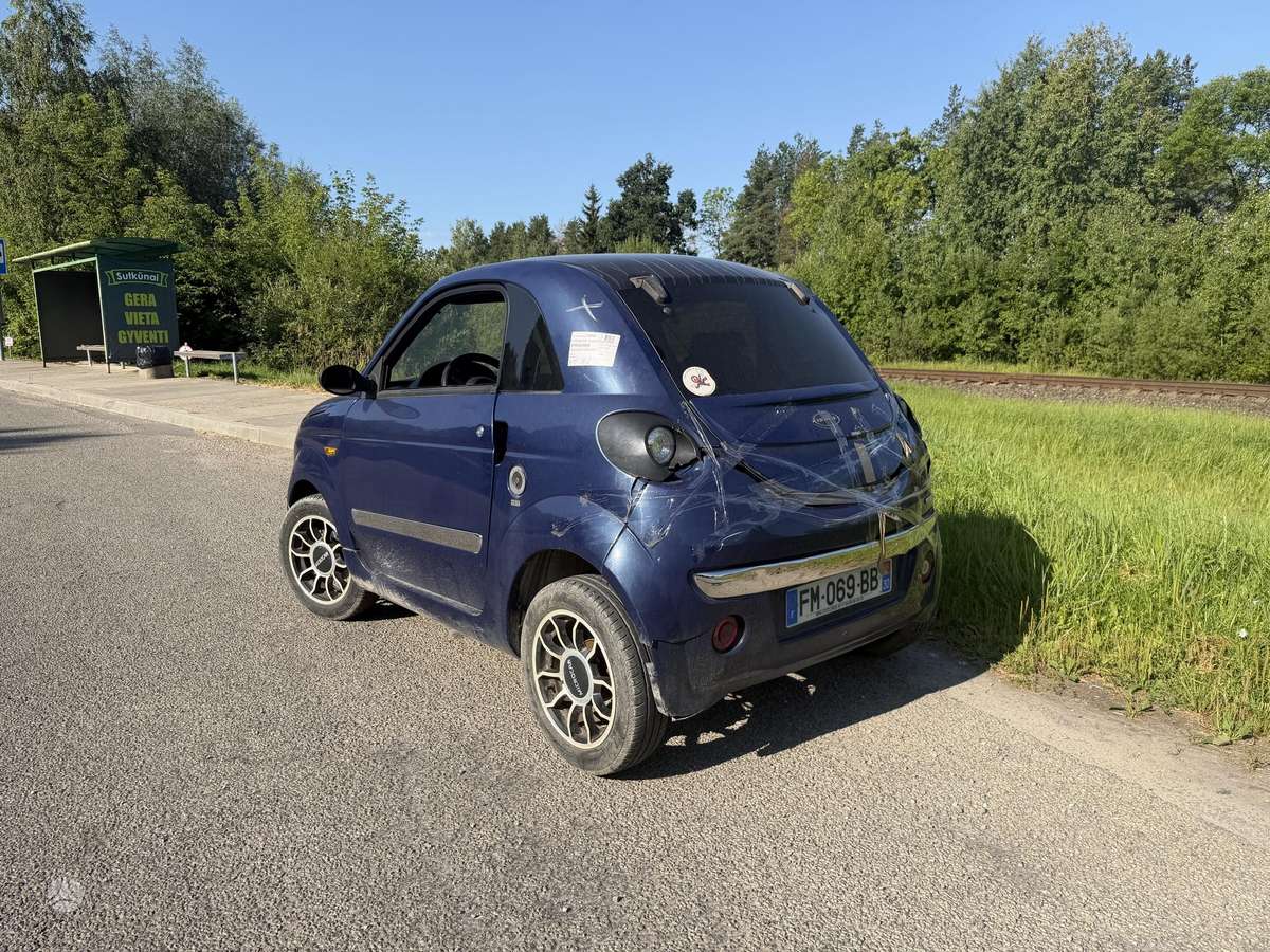 Microcar DUE, Купе (coupe)