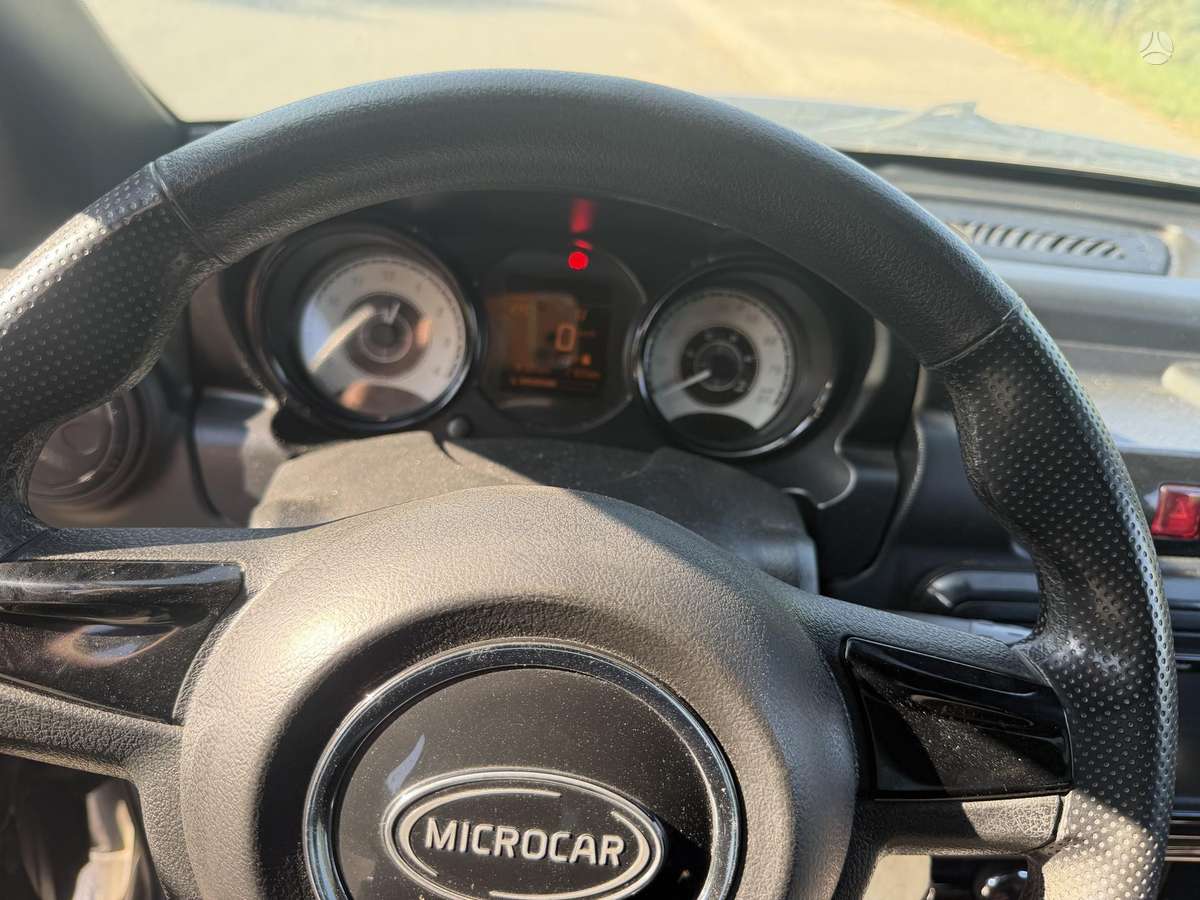 Microcar DUE, kupė (coupe)