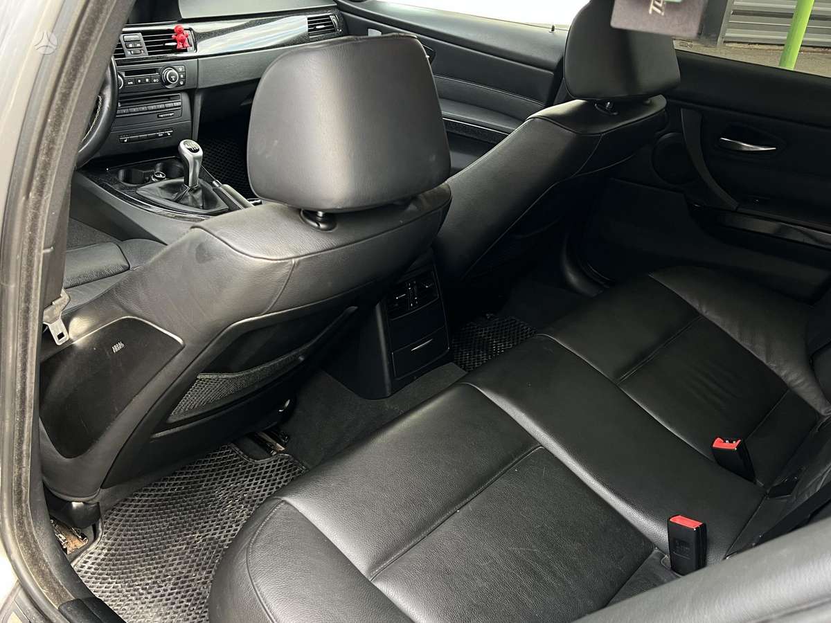 BMW 320, 2.0 l., wagon