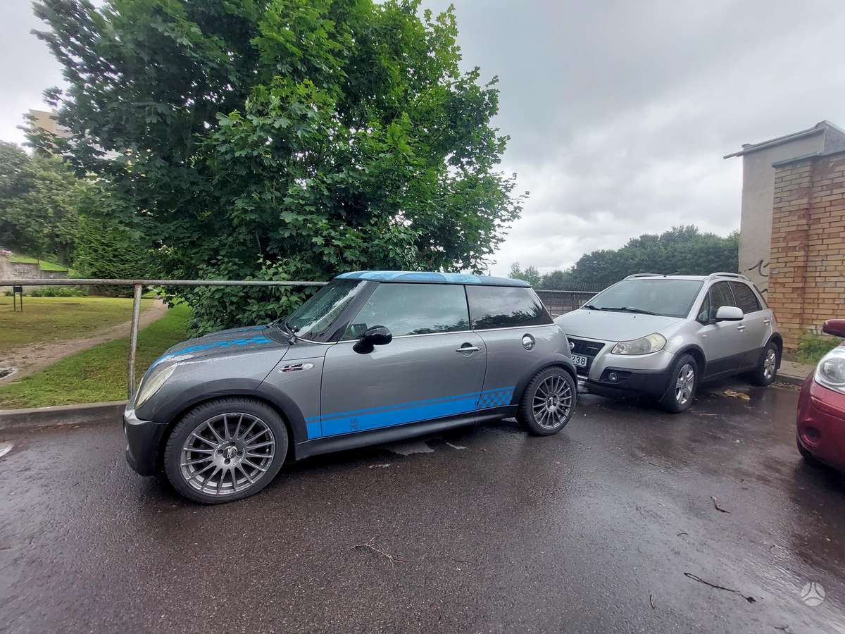 Mini Cooper S, 1.6 l., hatchback