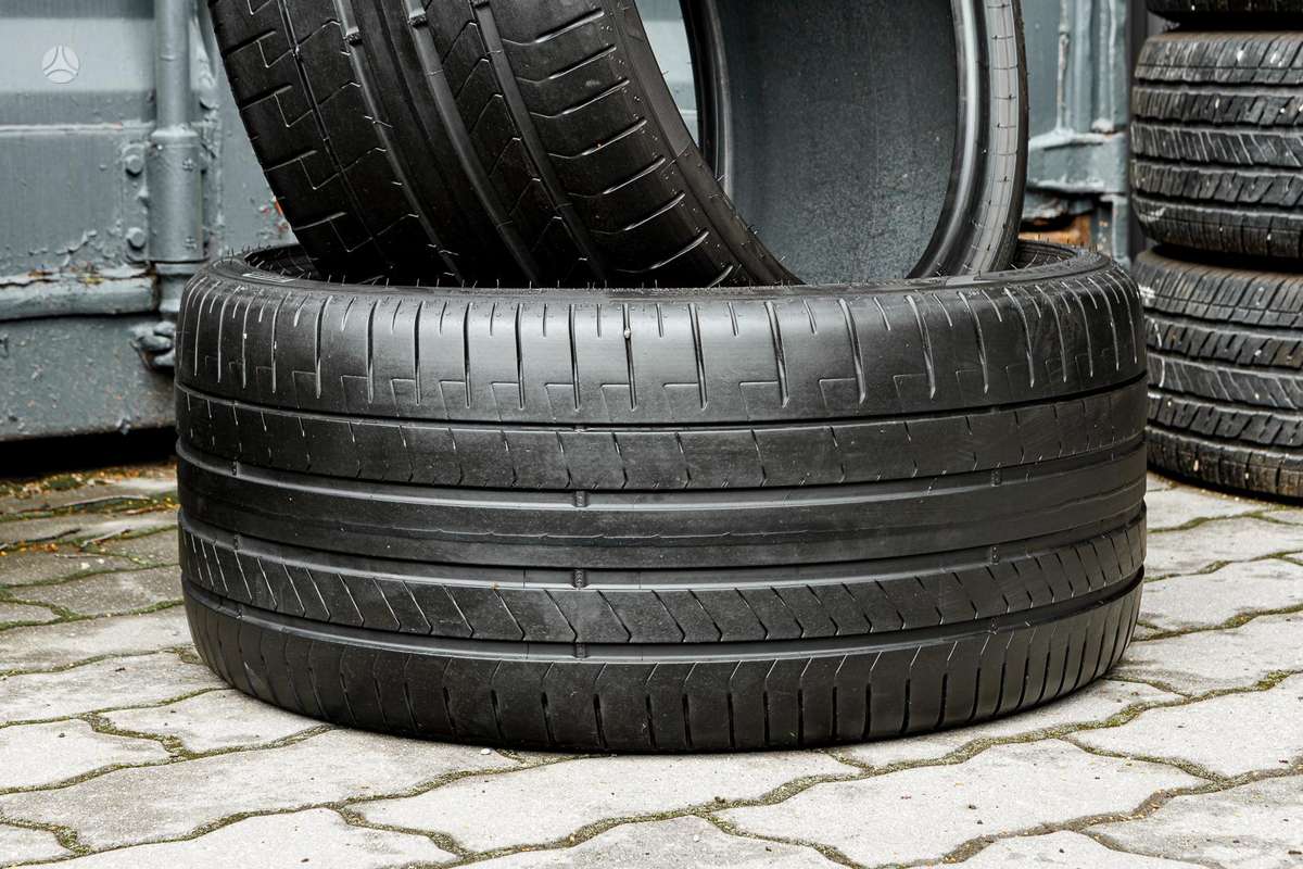Pirelli P Zero 4 (BMW), летние 285/30 R21