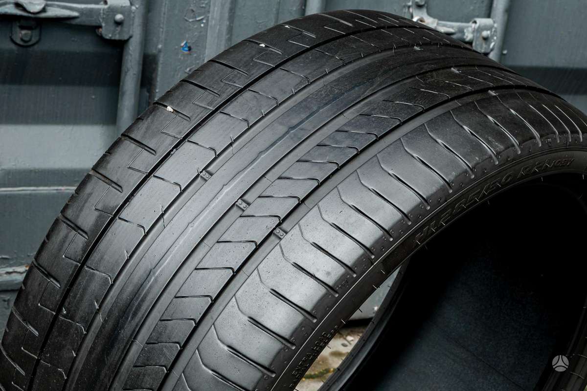 Pirelli P Zero 4 (BMW), летние 285/30 R21