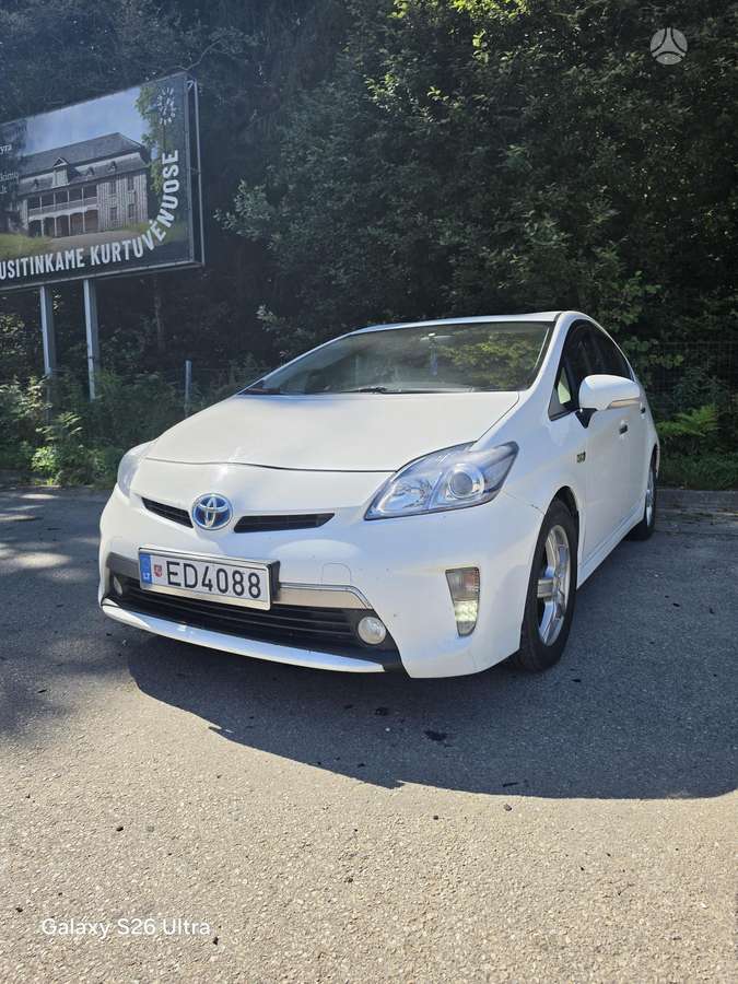 Toyota Prius - 1