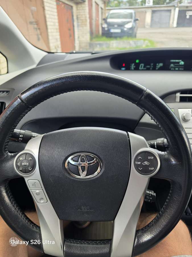 Toyota Prius - 6