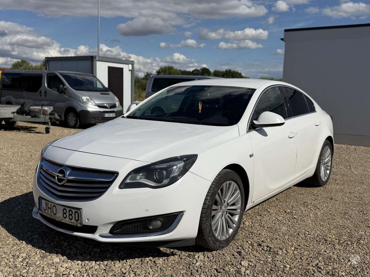 Opel Insignia, 2.0 l., Седан