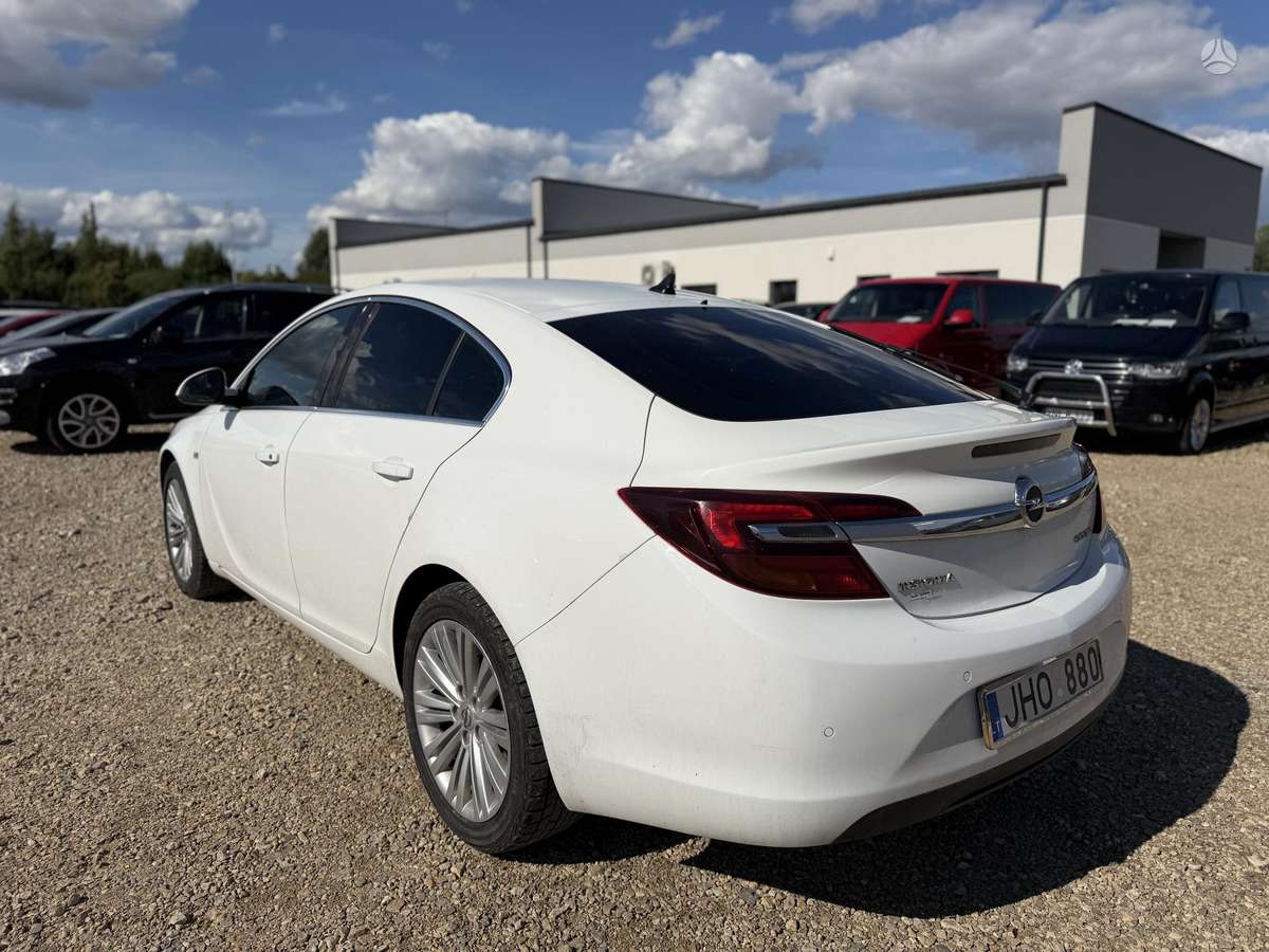 Opel Insignia, 2.0 l., Седан