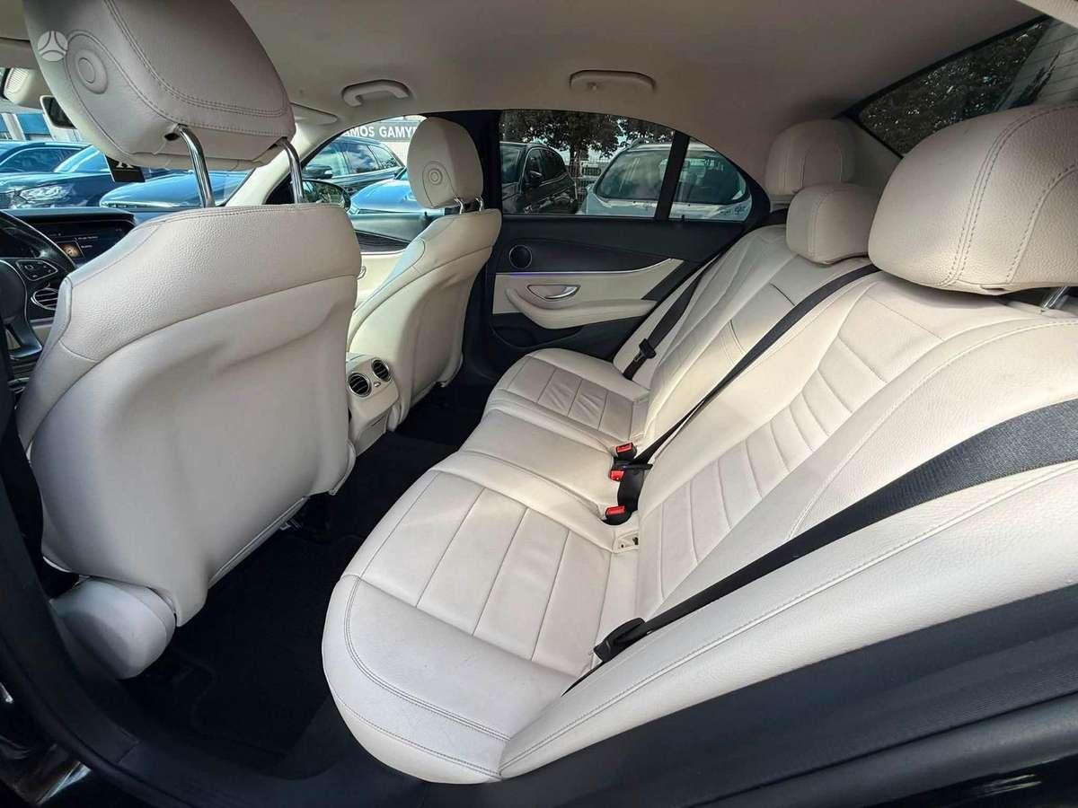 Mercedes-Benz E350, 3.0 l., Седан