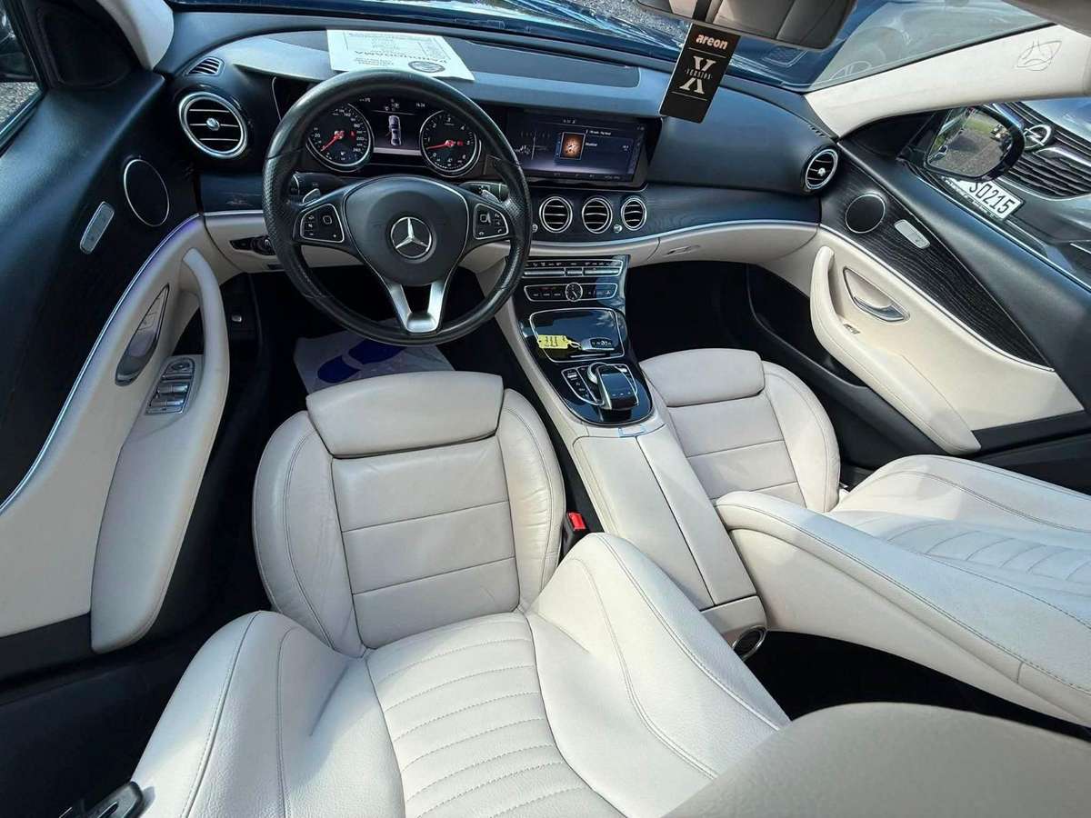 Mercedes-Benz E350, 3.0 l., Седан