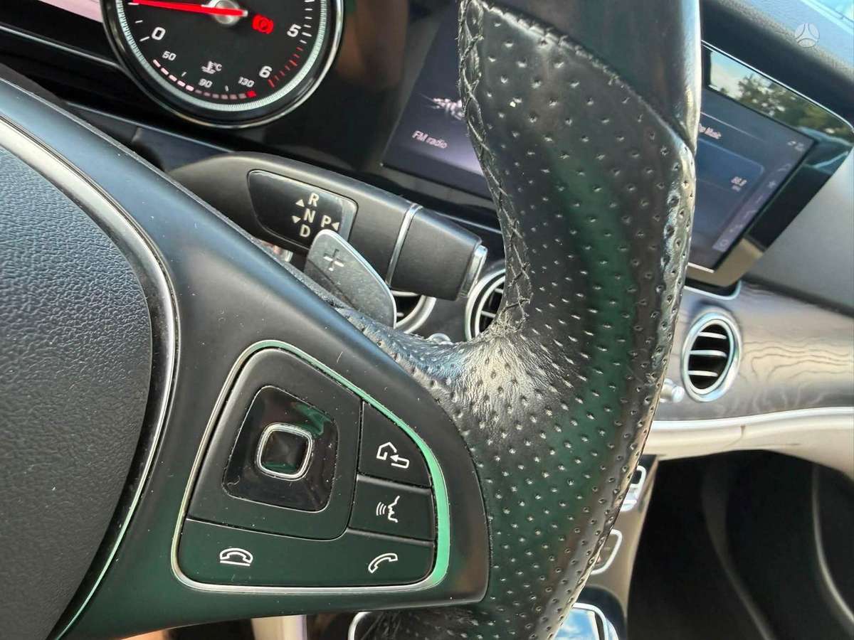 Mercedes-Benz E350, 3.0 l., Седан