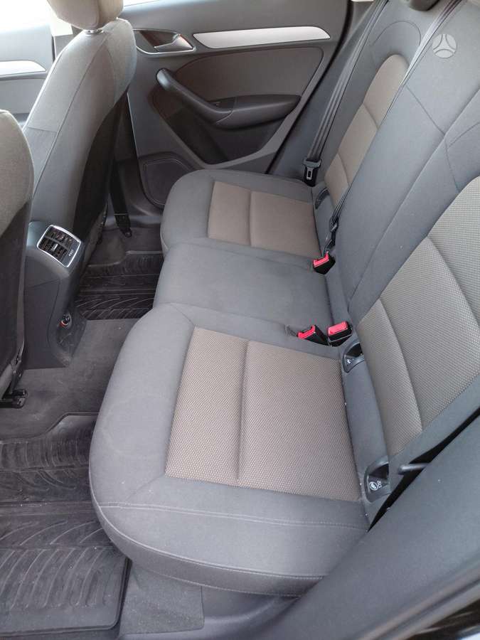 Audi Q3, 1.4 l., Минивэн