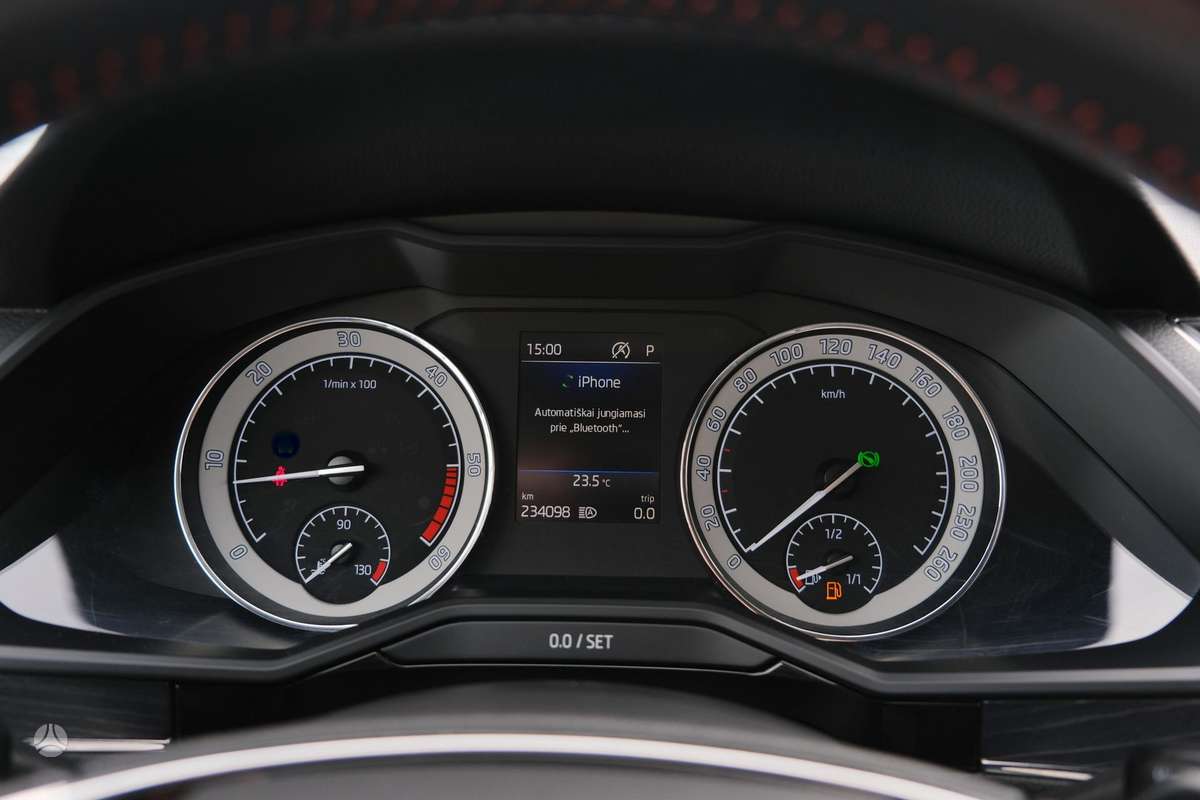Skoda Superb, 2.0 l., hatchback