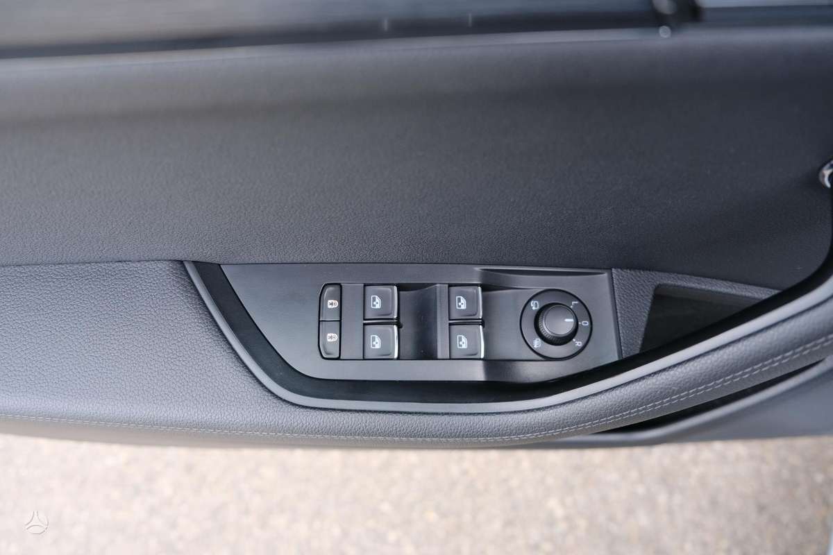 Skoda Superb, 2.0 l., hatchback