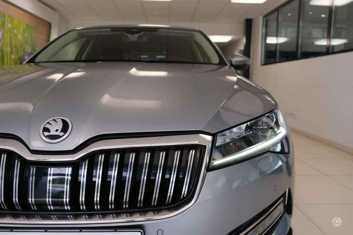 Skoda Superb, 2.0 l., hatchback