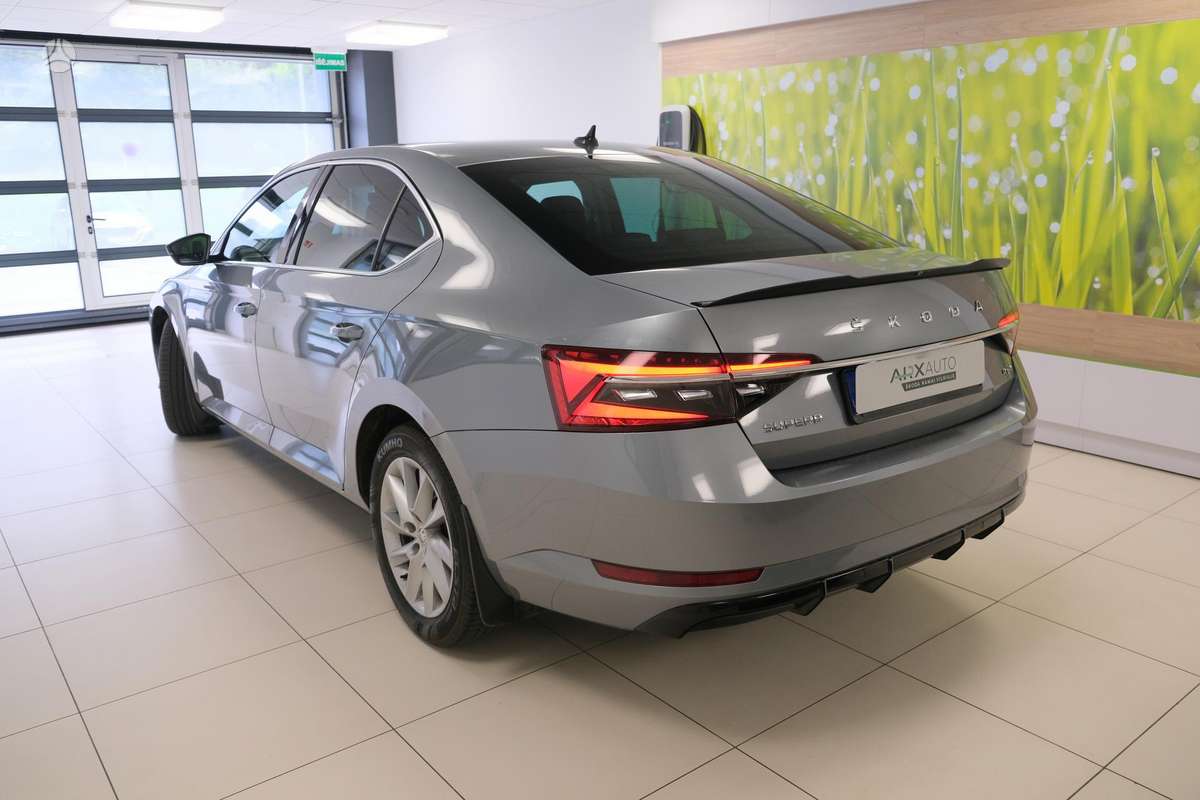 Skoda Superb, 2.0 l., hatchback