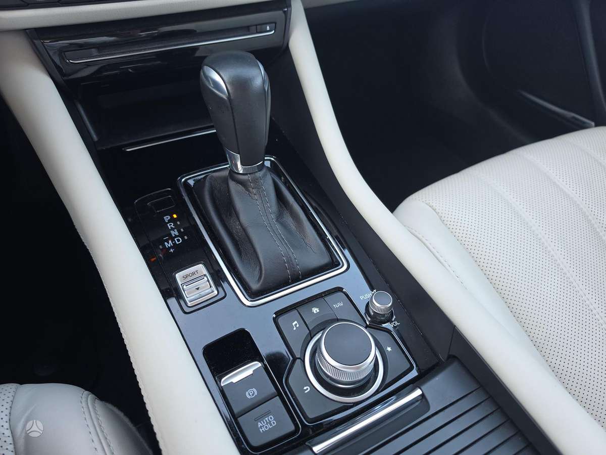 Mazda 6, 2.0 l., wagon