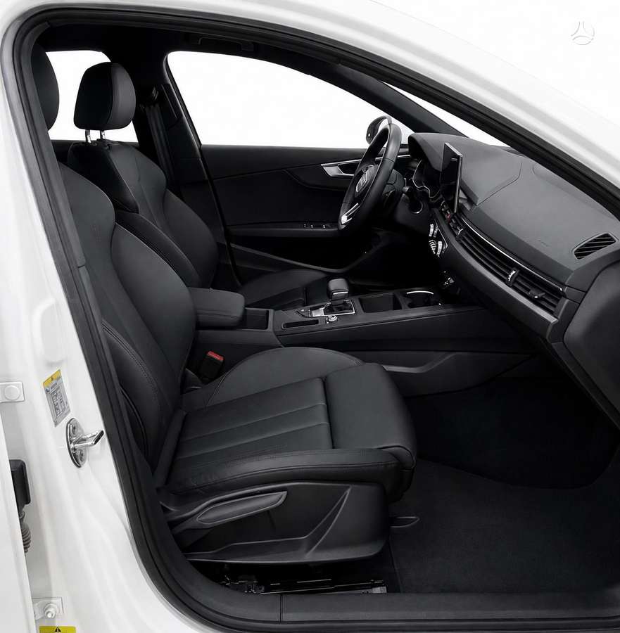 Audi A4, 2.0 l., Седан