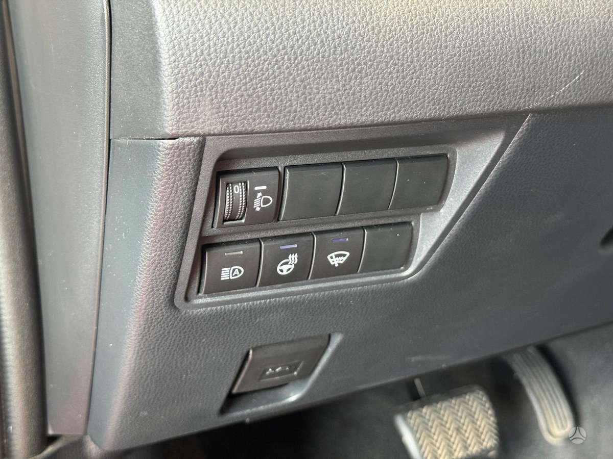 Toyota Yaris Cross - 12