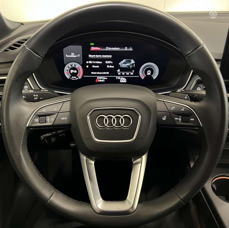 Audi A4, 2.0 l., Седан