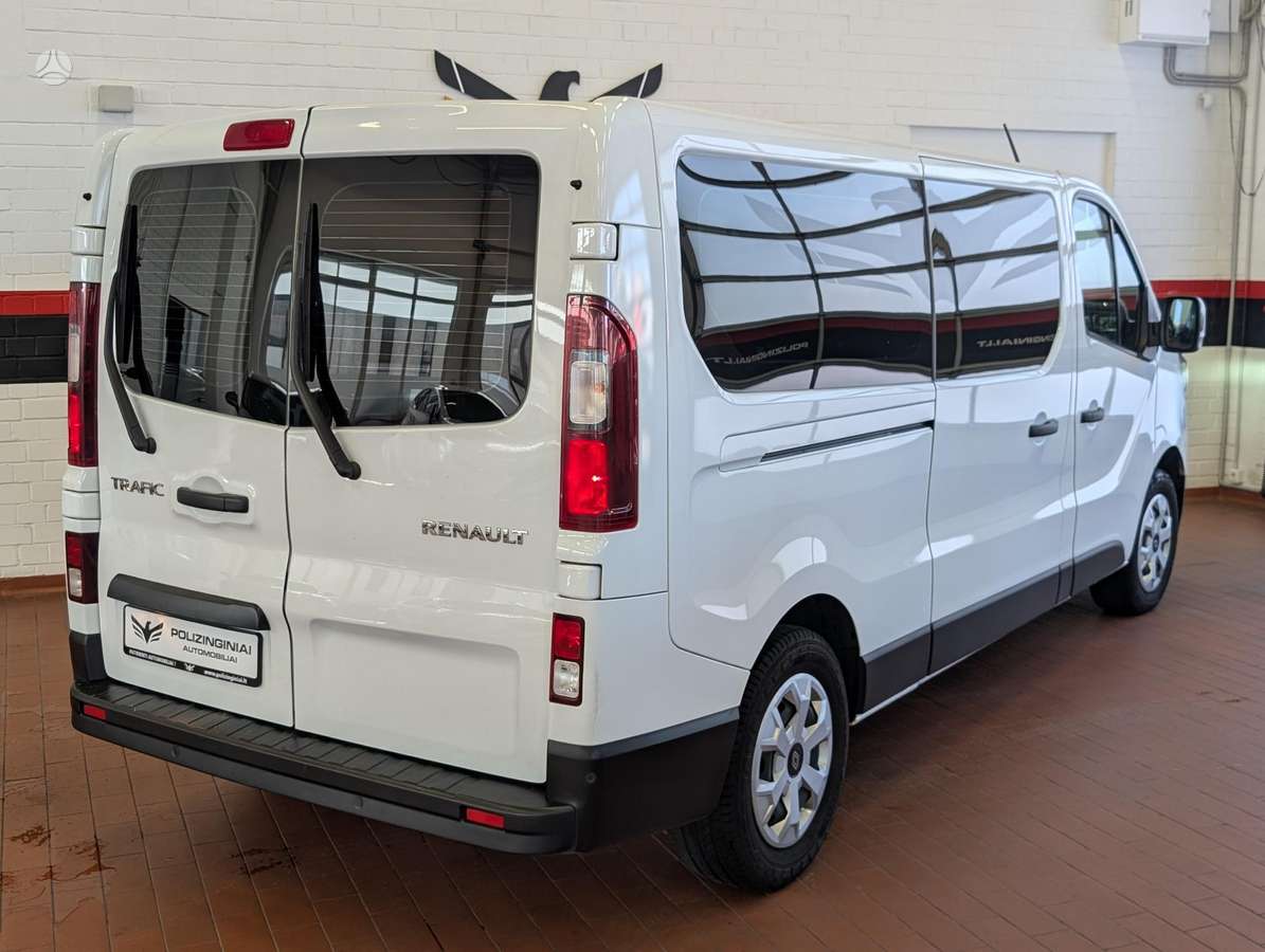Renault Trafic, 2.0 l., passenger minibus