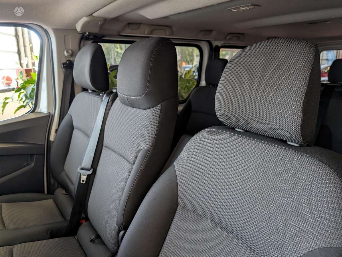Renault Trafic, 2.0 l., passenger minibus