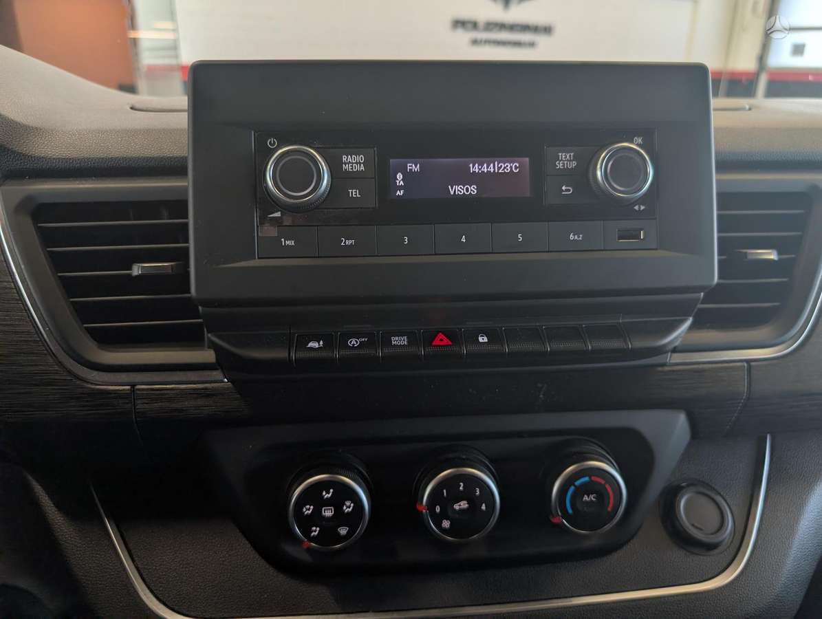 Renault Trafic, 2.0 l., passenger minibus