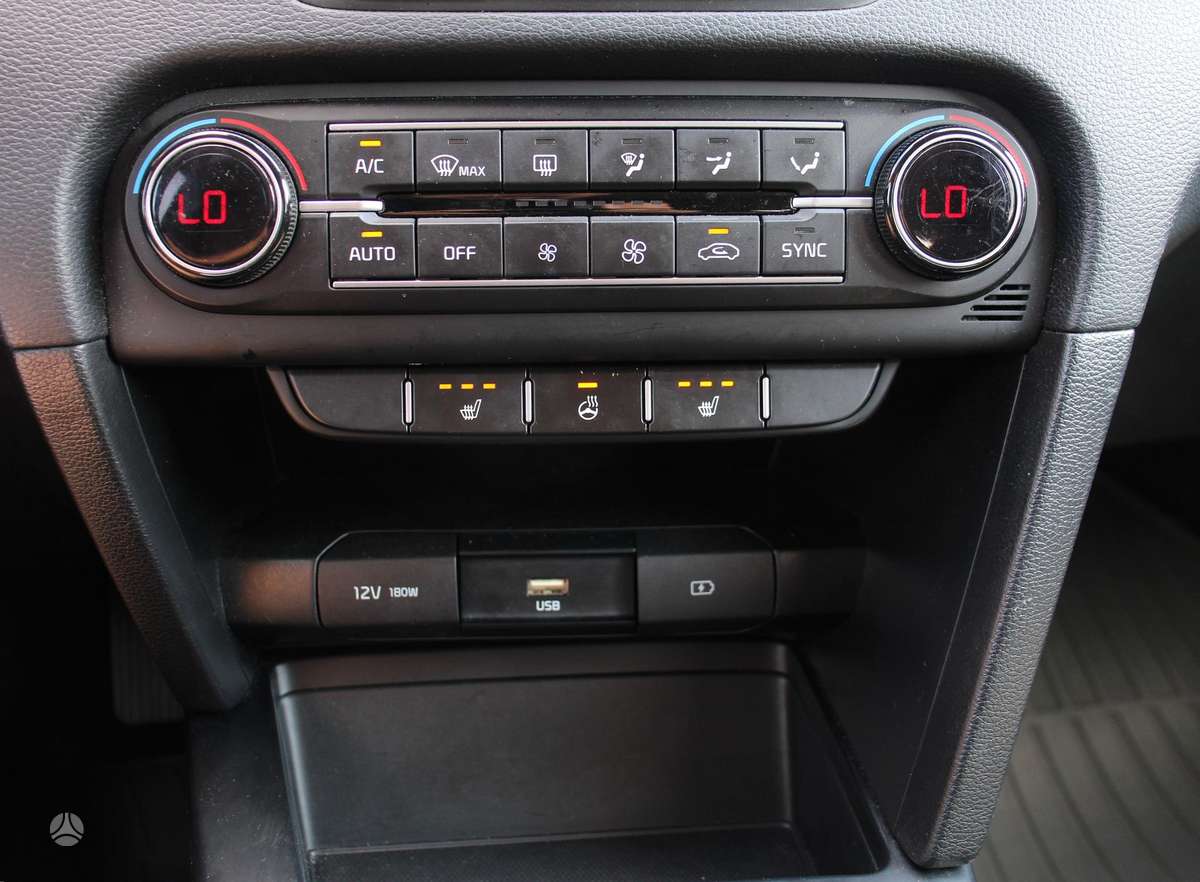 Kia Ceed, 1.5 l., hatchback