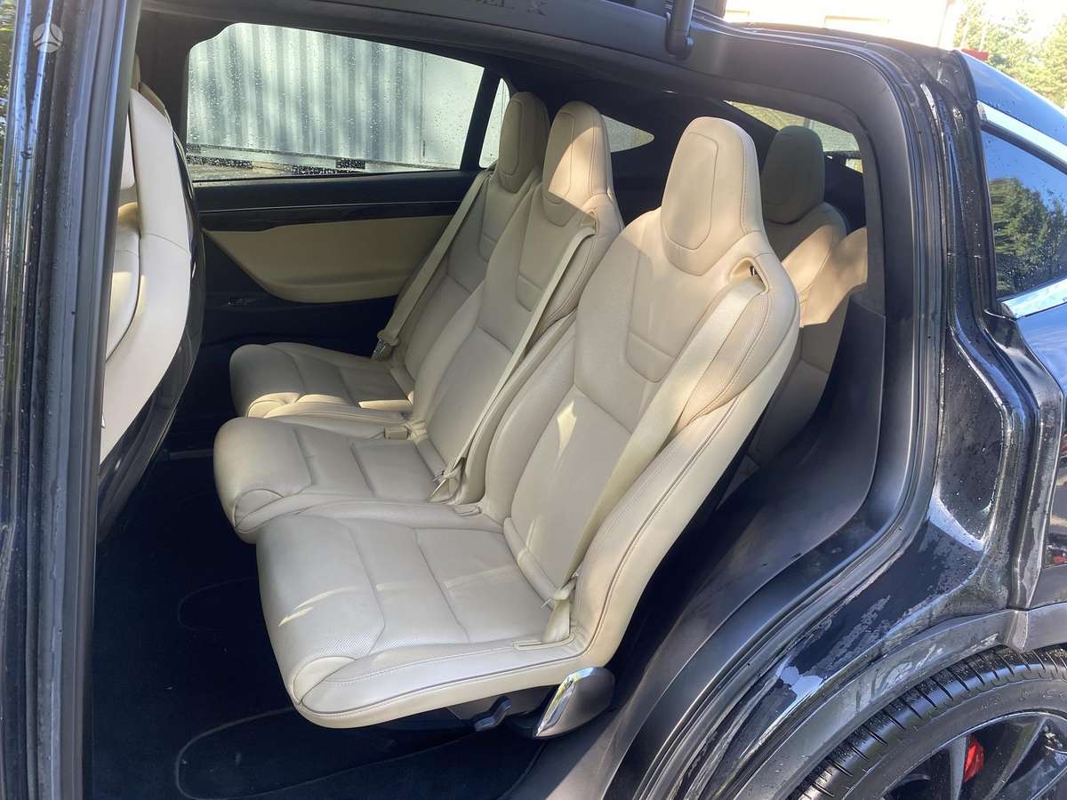 Tesla Model X, 90 kWh, off-road / crossover