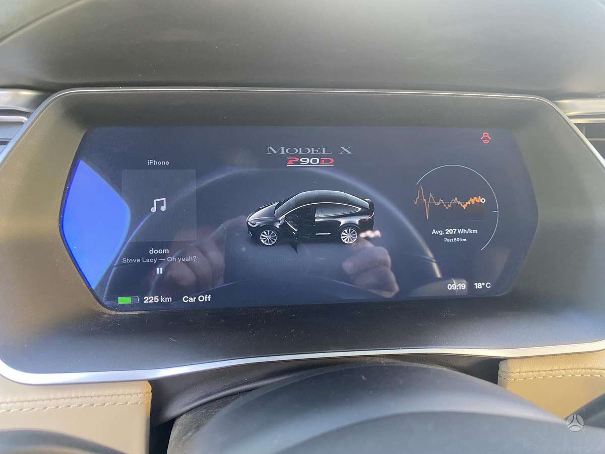 Tesla Model X, 90 kWh, off-road / crossover