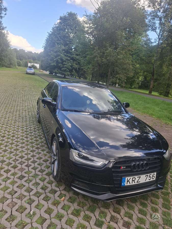 Audi S4, 3.0 l., Седан