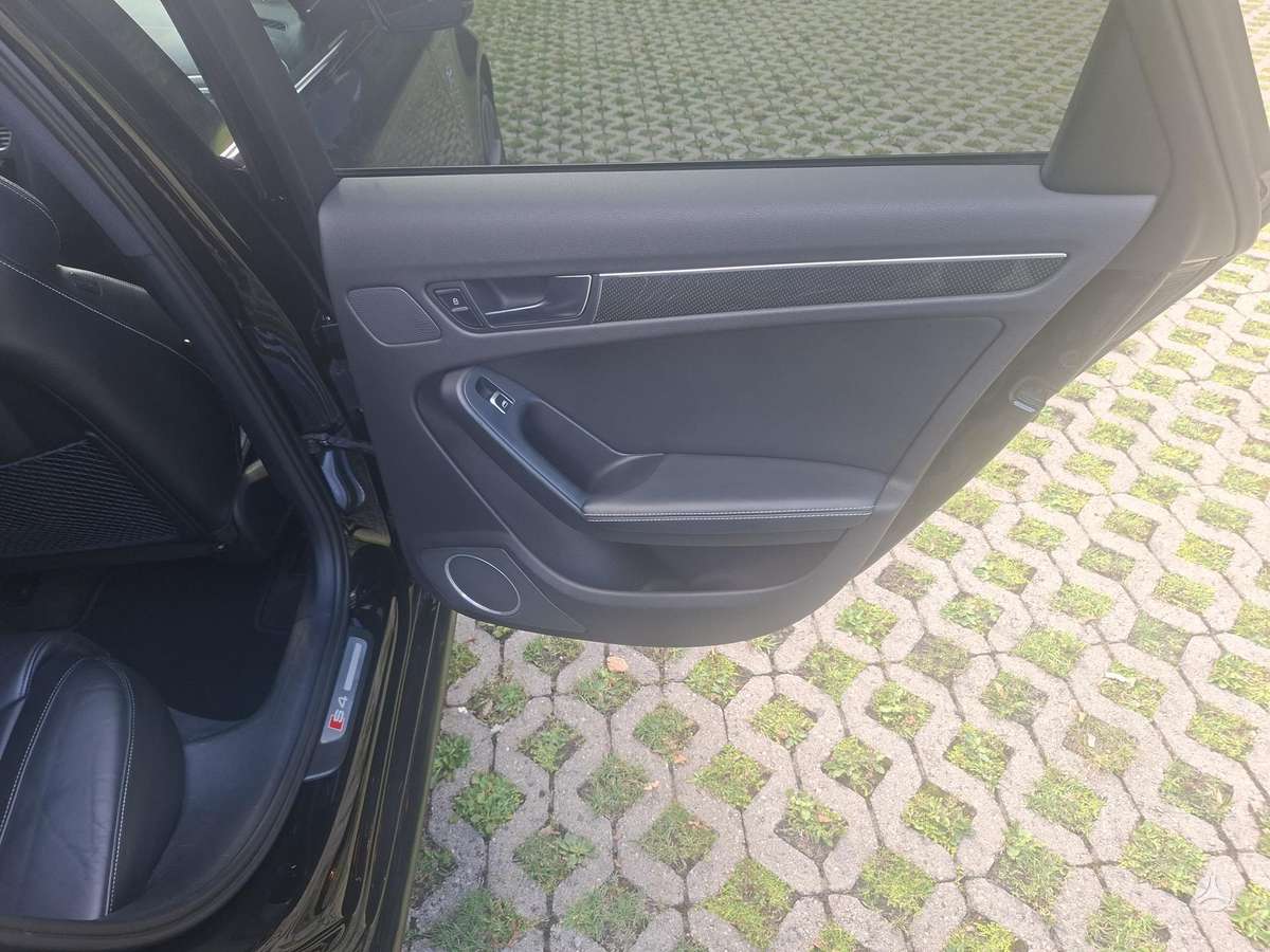 Audi S4, 3.0 l., Седан