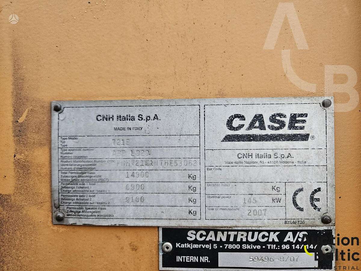 Case 721 E, frontaliniai krautuvai