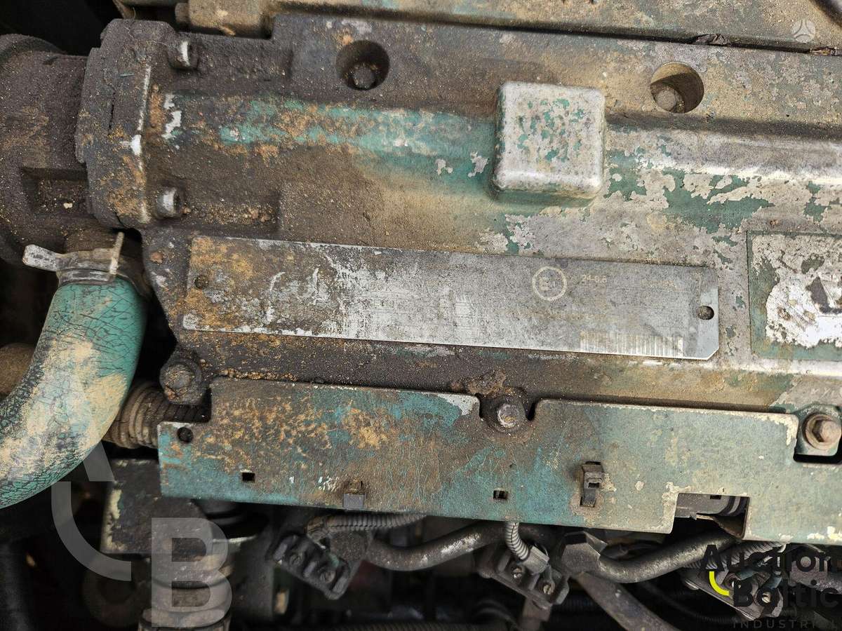 Volvo EC 210 B LC, экскаваторы