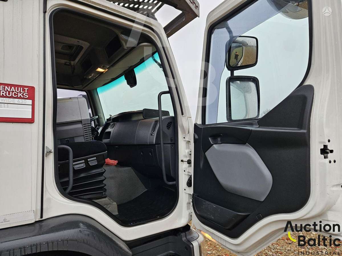 Renault D Wide, other