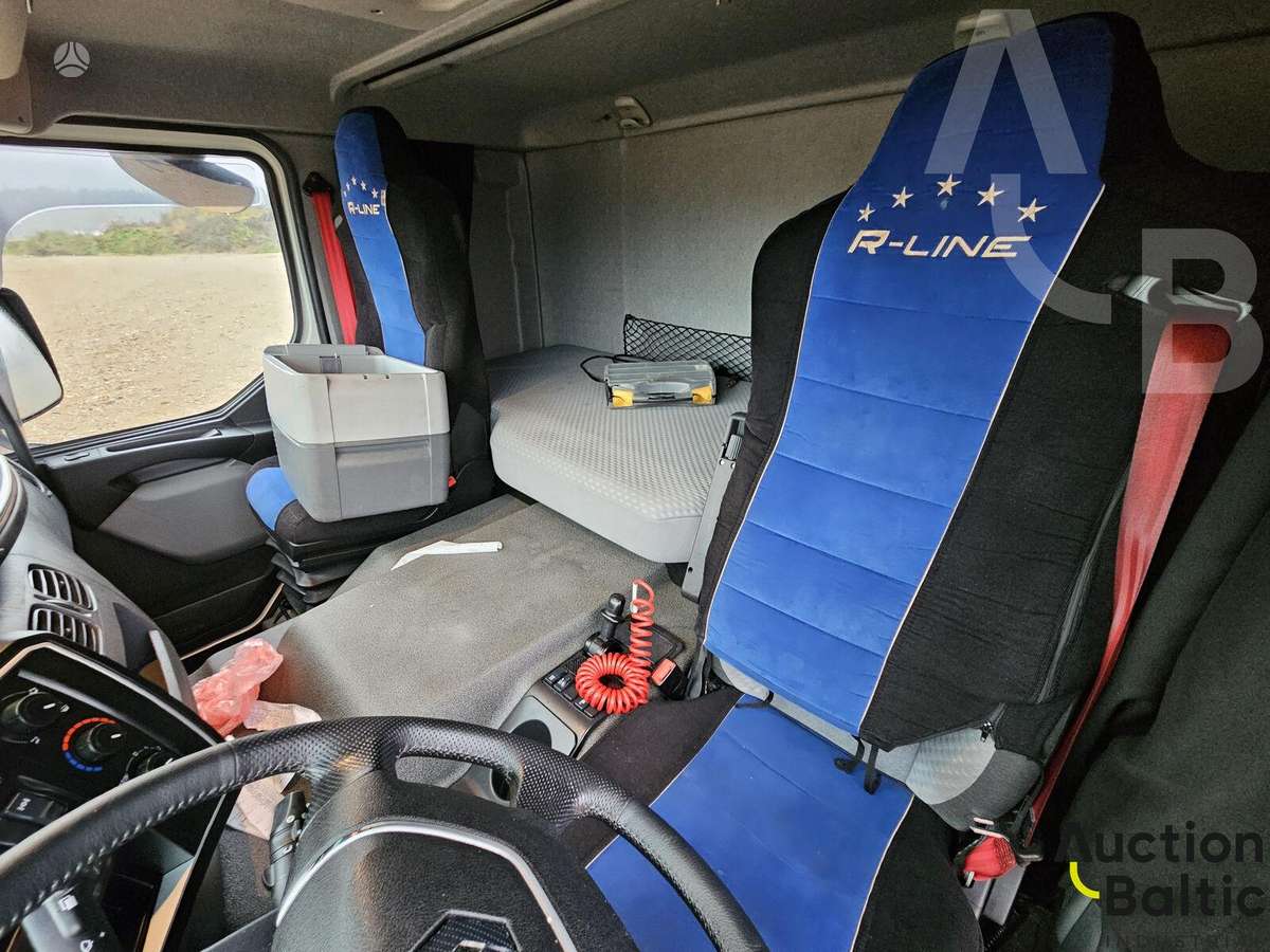 Renault D Wide, cits