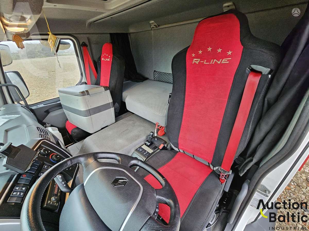 Renault D Wide, cits