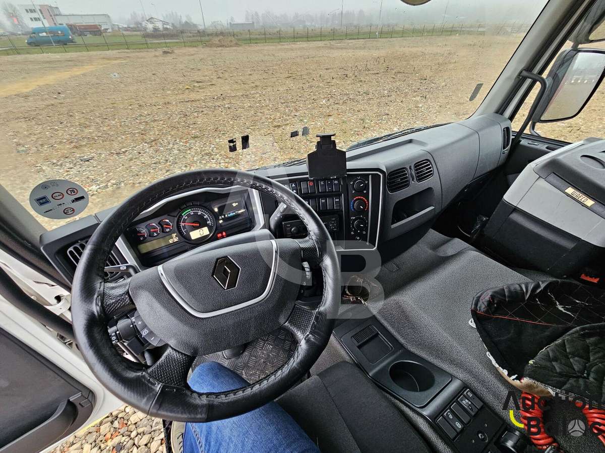 Renault D Wide, kita