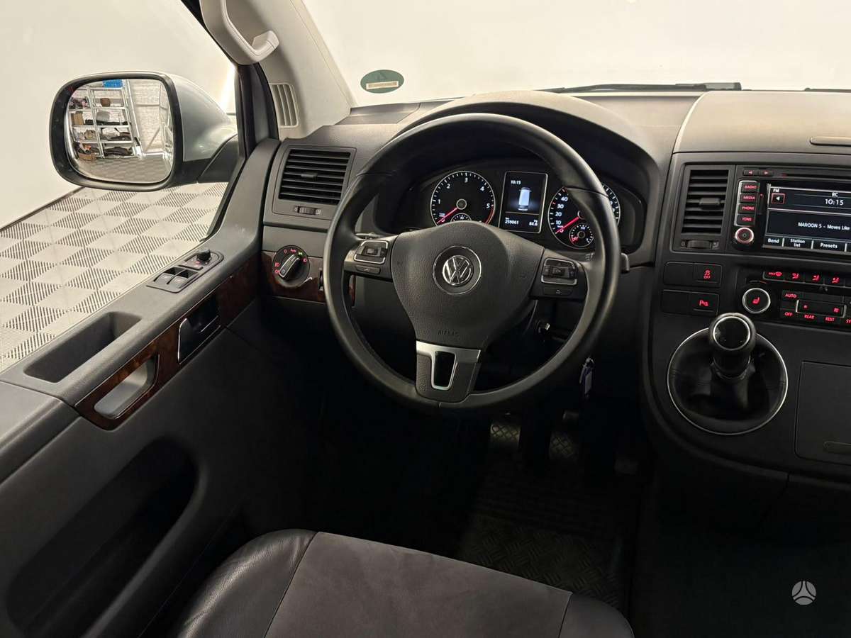 Volkswagen Multivan, 2.0 l., Минивэн