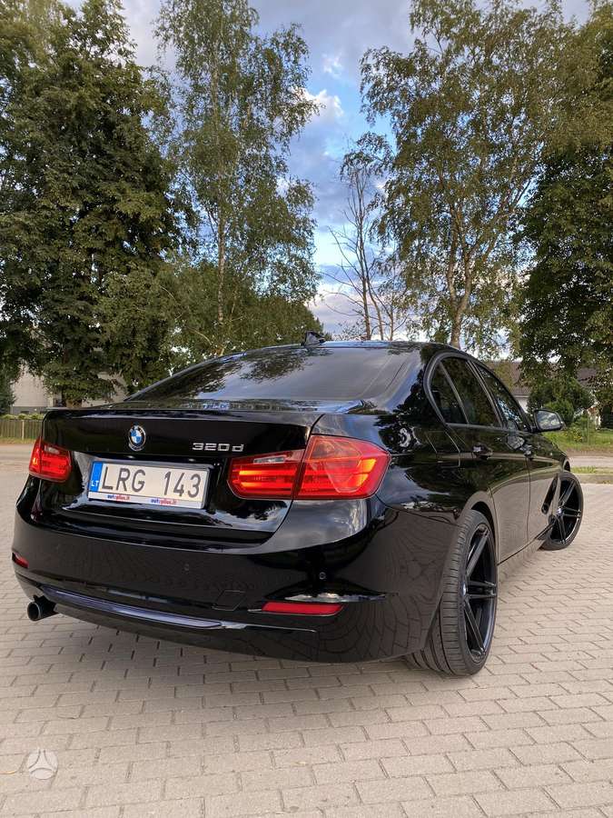 BMW 320, 2.0 l., Седан