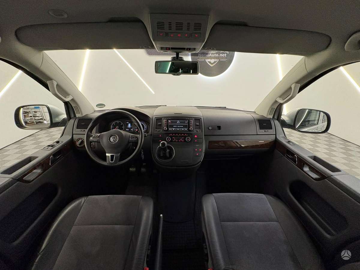 Volkswagen Multivan, 2.0 l., Минивэн