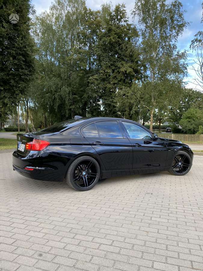 BMW 320, 2.0 l., Седан