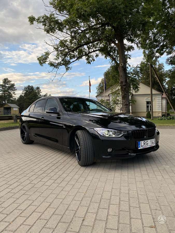 BMW 320, 2.0 l., Седан