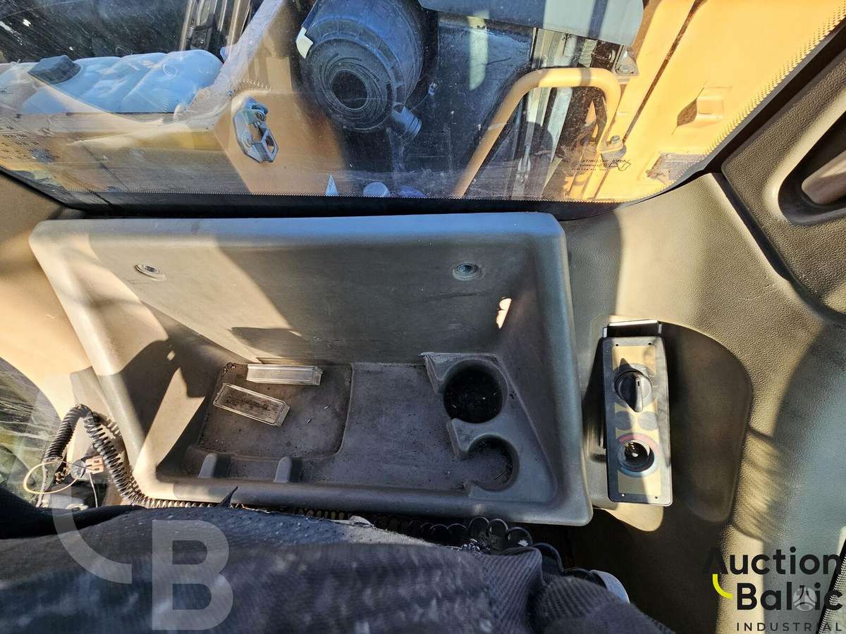 Case WX 145, ekskavatoriai