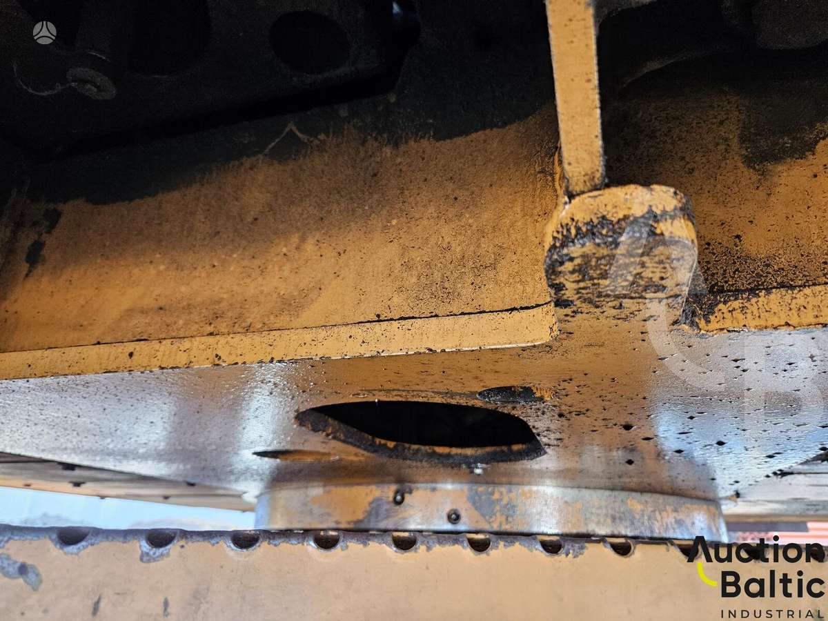 Case WX 145, excavator