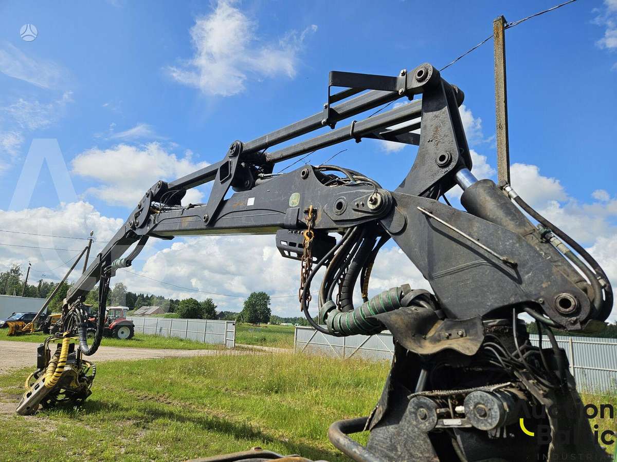 John Deere 1170 E, harvesters
