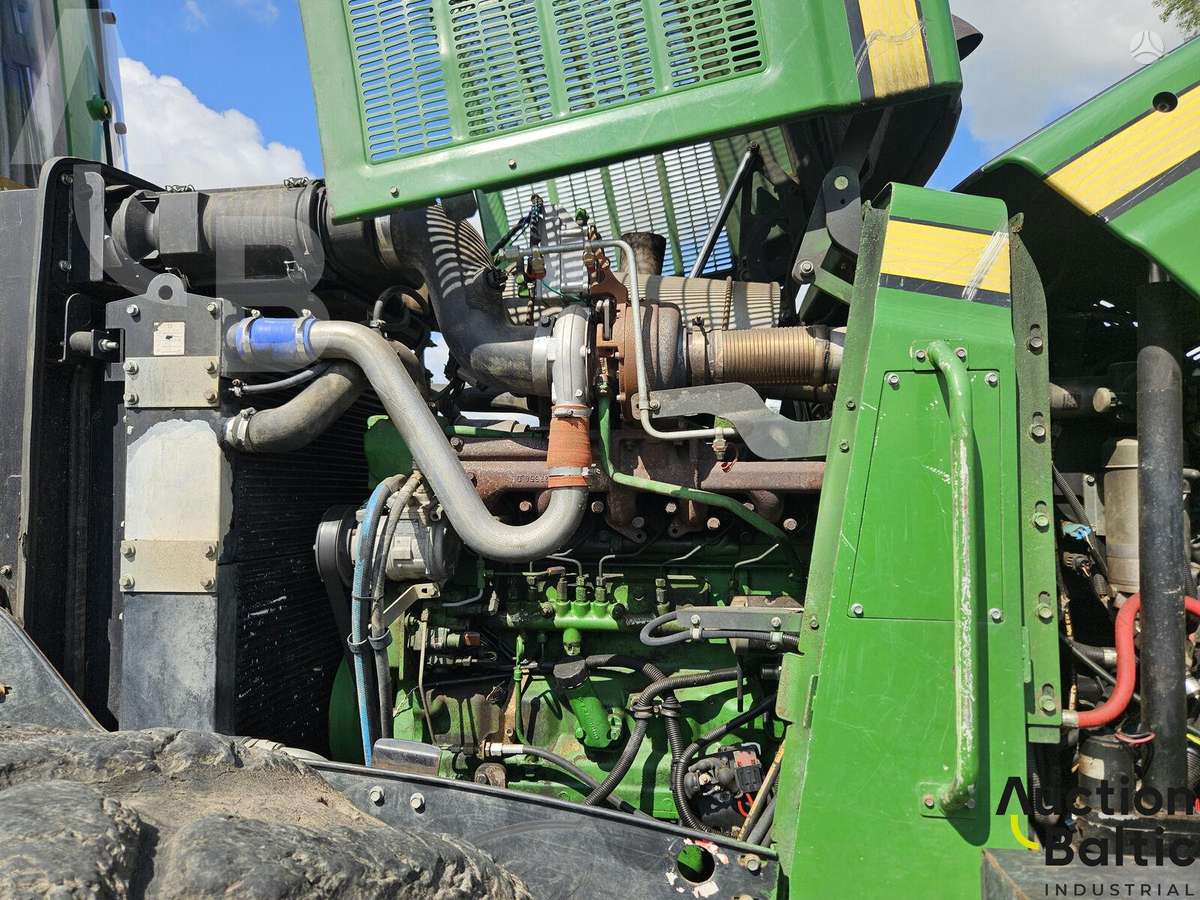 John Deere 1170 E, harvesters
