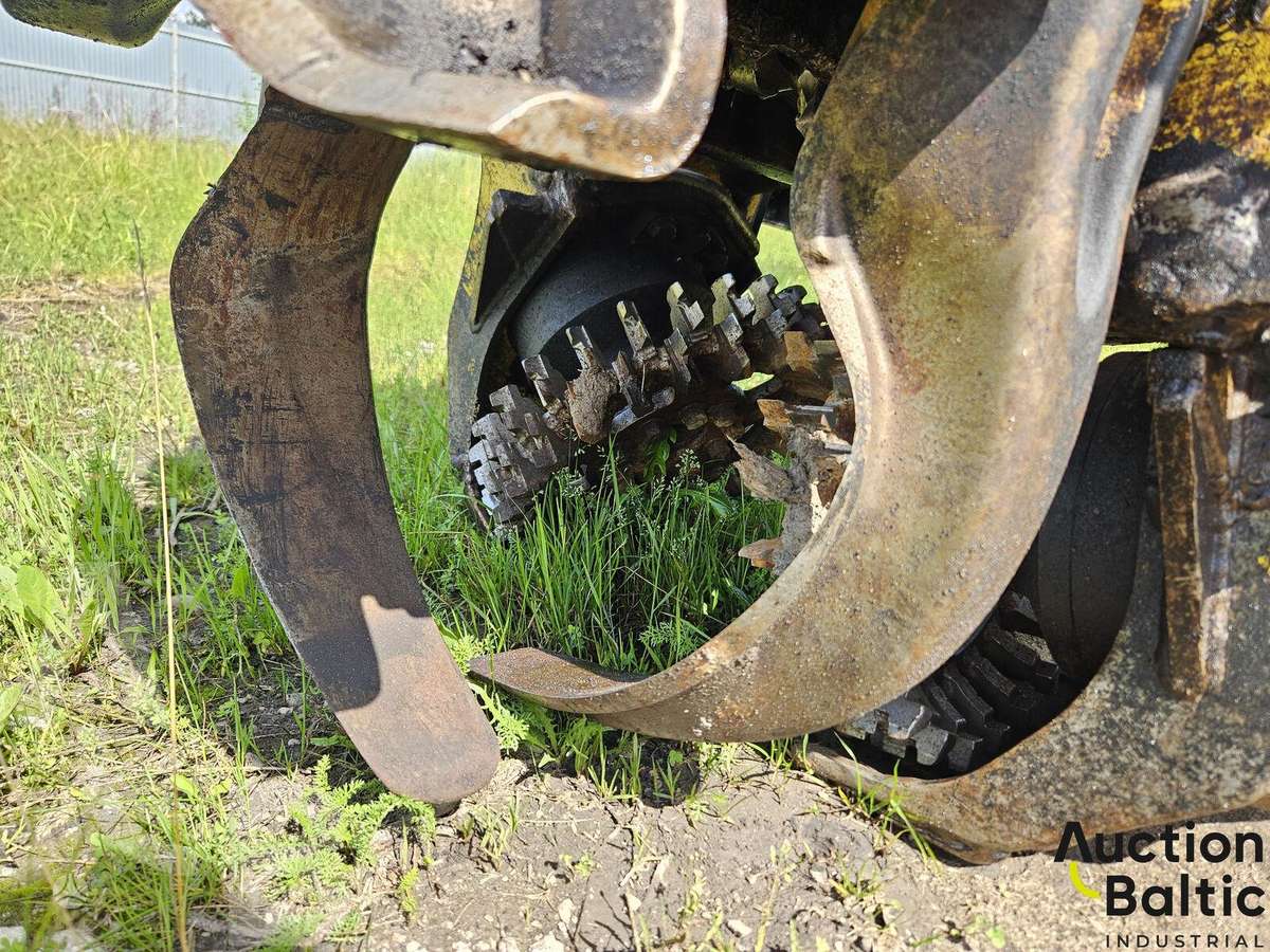 John Deere 1170 E, harvesters