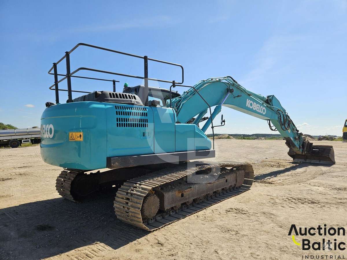 Kobelco SK 210 LC-10, экскаваторы