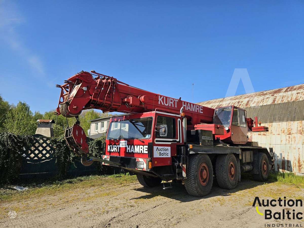 Liebherr LTM 1045, kranai