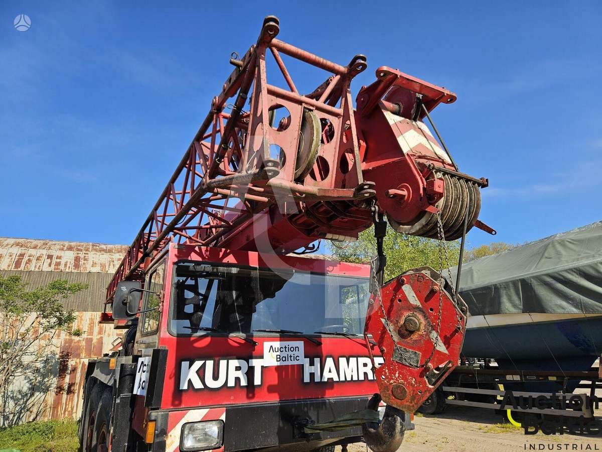Liebherr LTM 1045, crane