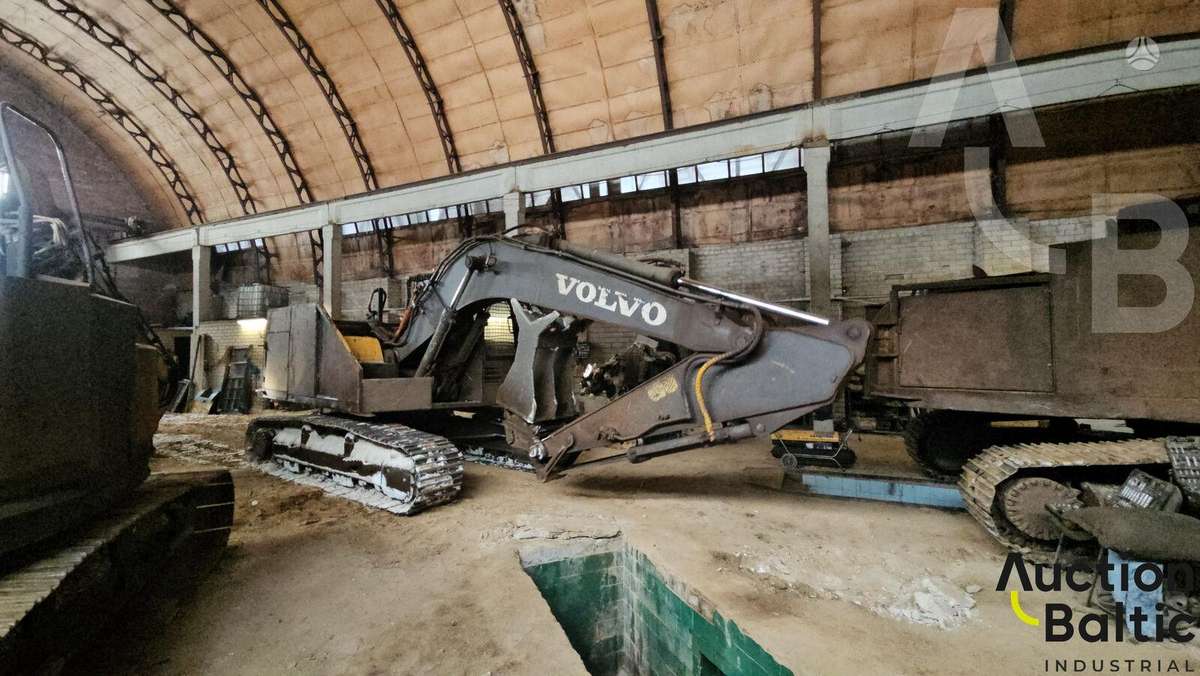 Volvo EC 180D, экскаваторы